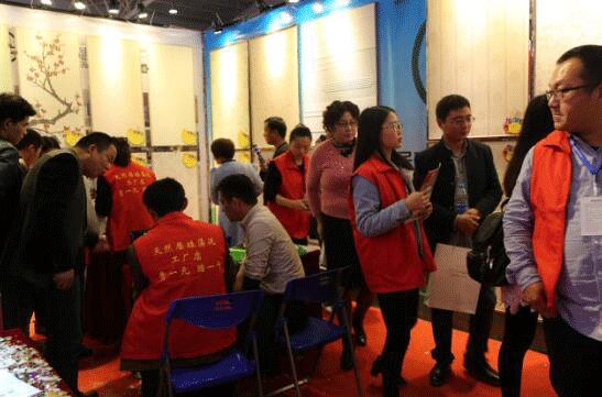 天然居硅藻泥特邀十大品牌栏目组前往考察交流